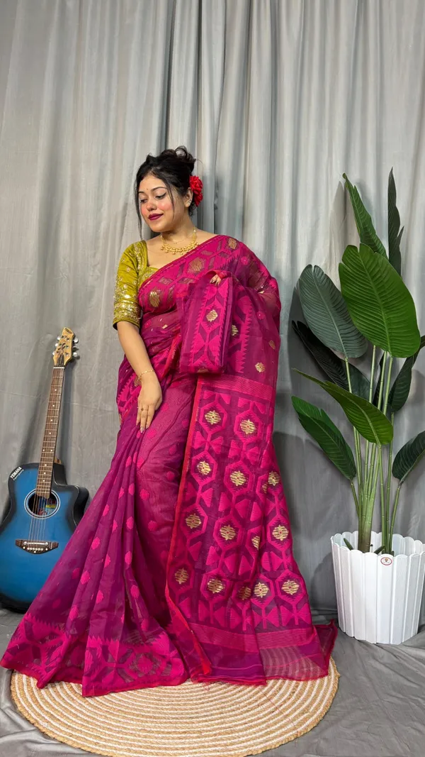 Charulota_Soft_Dhakai_Jamdani_Saree_With_Blouse_Piece