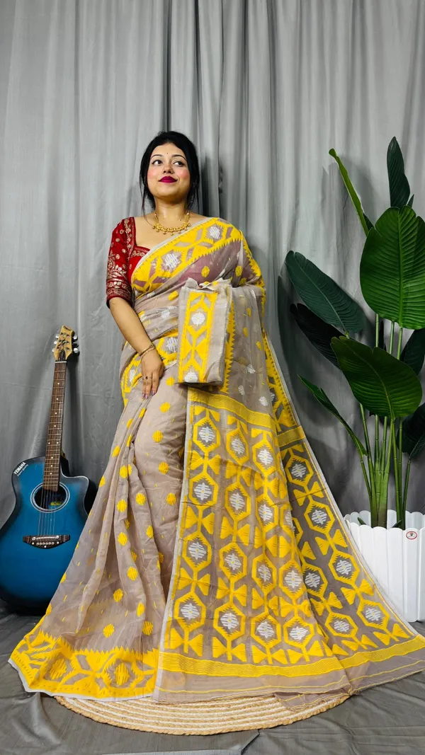 Charulota_Soft_Dhakai_Jamdani_Saree_With_Blouse_Piece