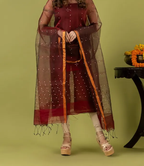 Exclusive_Cotton_Kurti_And_Muslin_Dupatta_Set