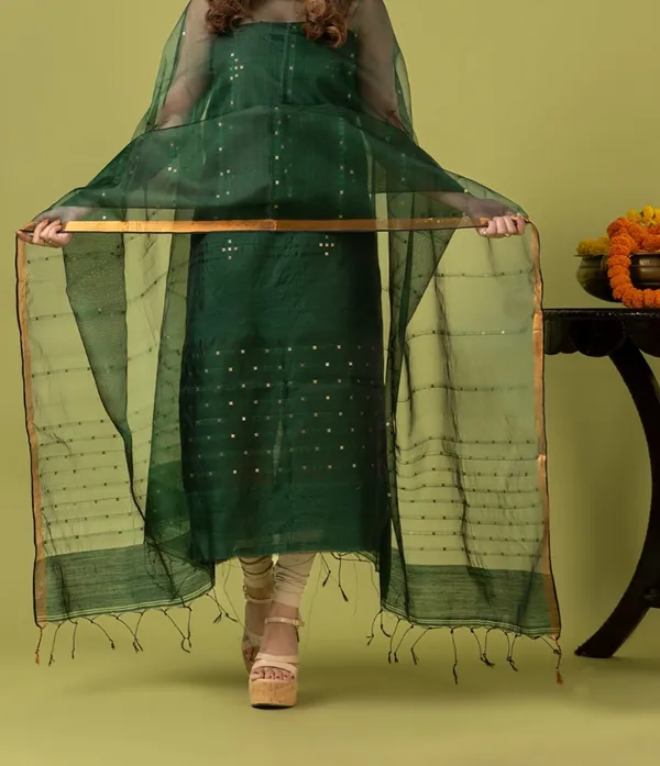 Exclusive_Cotton_Kurti_And_Muslin_Dupatta_Set