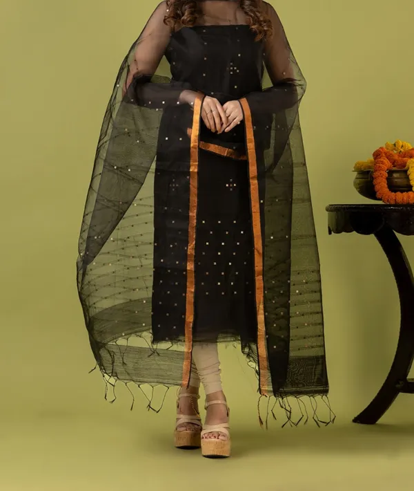 Exclusive_Cotton_Kurti_And_Muslin_Dupatta_Set