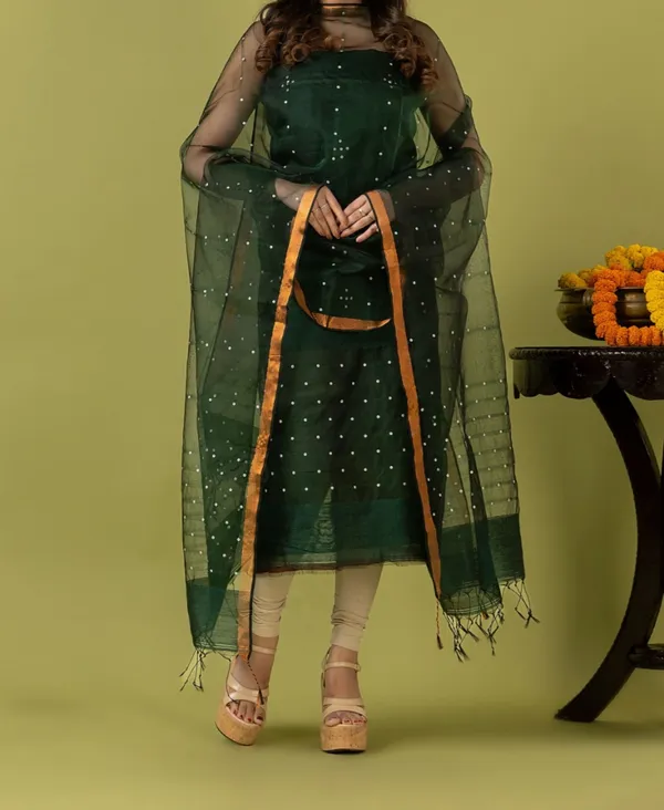 Exclusive_Cotton_Kurti_And_Muslin_Dupatta_Set