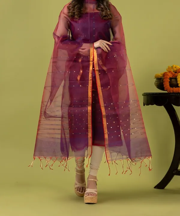 Exclusive_Cotton_Kurti_And_Muslin_Dupatta_Set