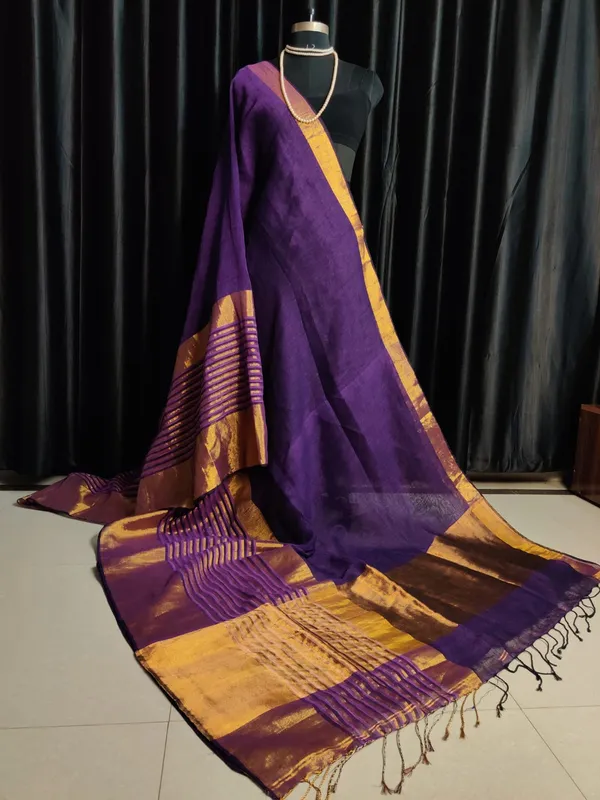 Linen_Saree_With_Copper_Zari_Border_And_Blouse_Piece