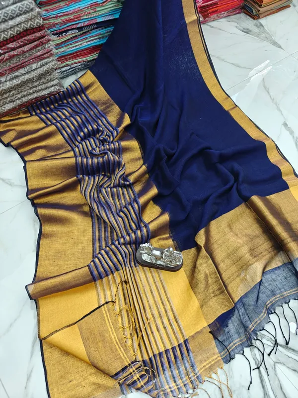 Linen_Saree_With_Copper_Zari_Border_And_Blouse_Piece