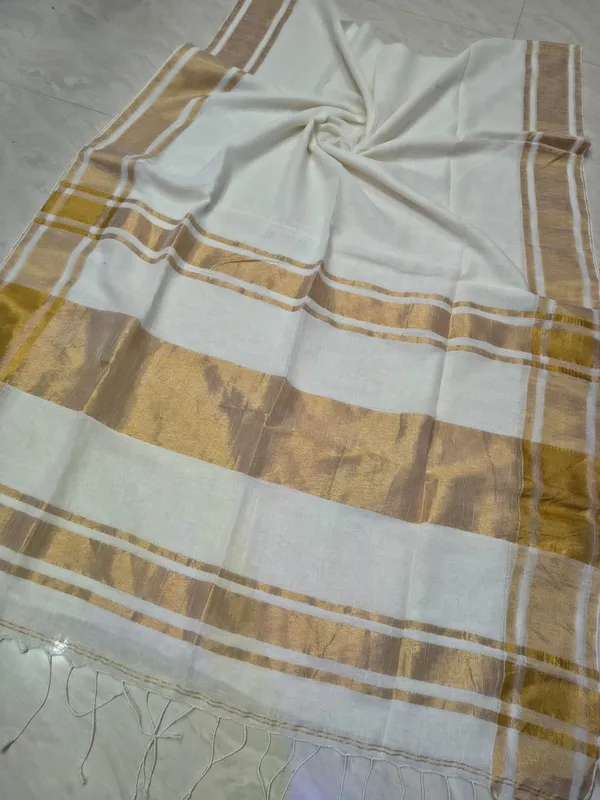 Onam_Special_Cotton_Linen_Saree_With_Blouse_Piece