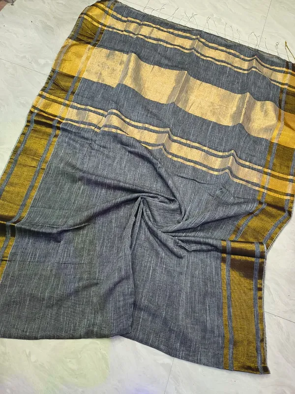 Onam_Special_Cotton_Linen_Saree_With_Blouse_Piece