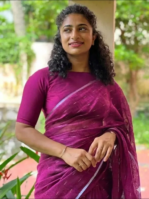 Linen_Jharna_Work_Saree_With_Blouse_Piece