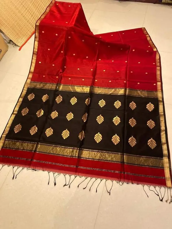 Maheshwari_Cotton_Silk_Saree_With_Blouse_Piece_Cotton_Silk_Fabric
