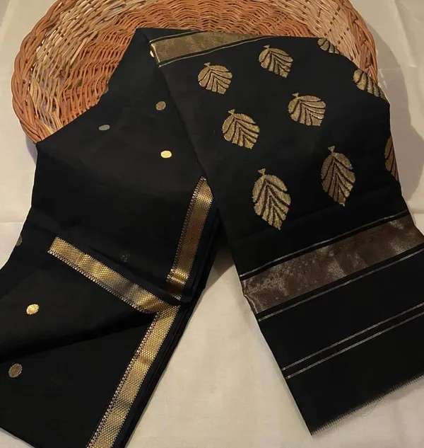 Maheshwari_Cotton_Silk_Saree_With_Blouse_Piece_Cotton_Silk_Fabric