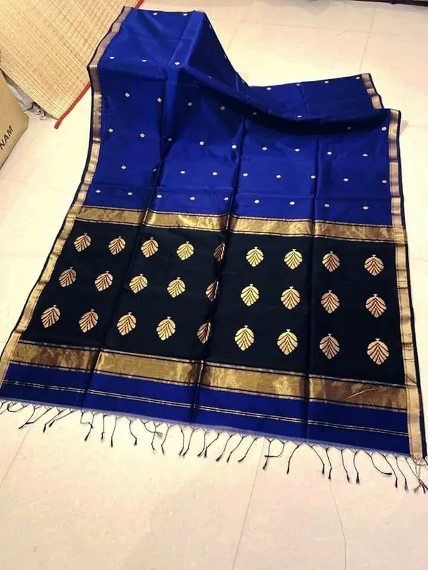 Maheshwari_Cotton_Silk_Saree_With_Blouse_Piece_Cotton_Silk_Fabric