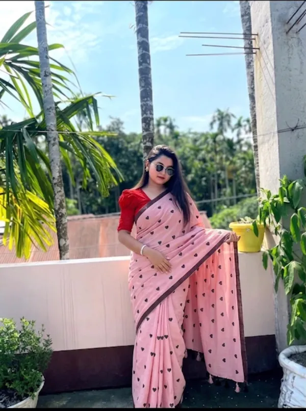 Mul_Cotton_Love_Embroidery_Saree_Without_Blouse_Piece