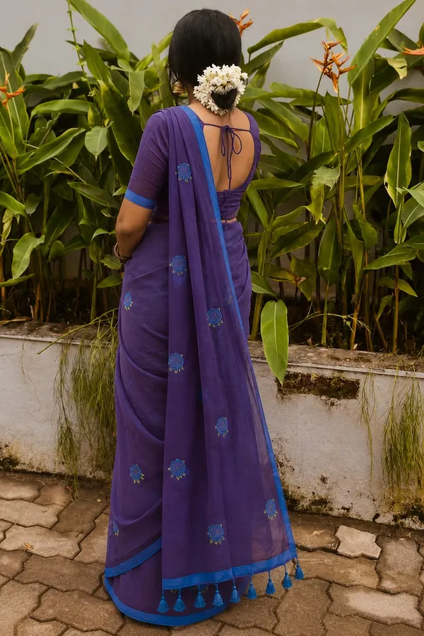 Mull_Cotton_Embroidery_Saree