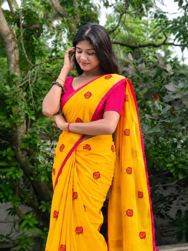 Mull_Cotton_Embroidery_Saree