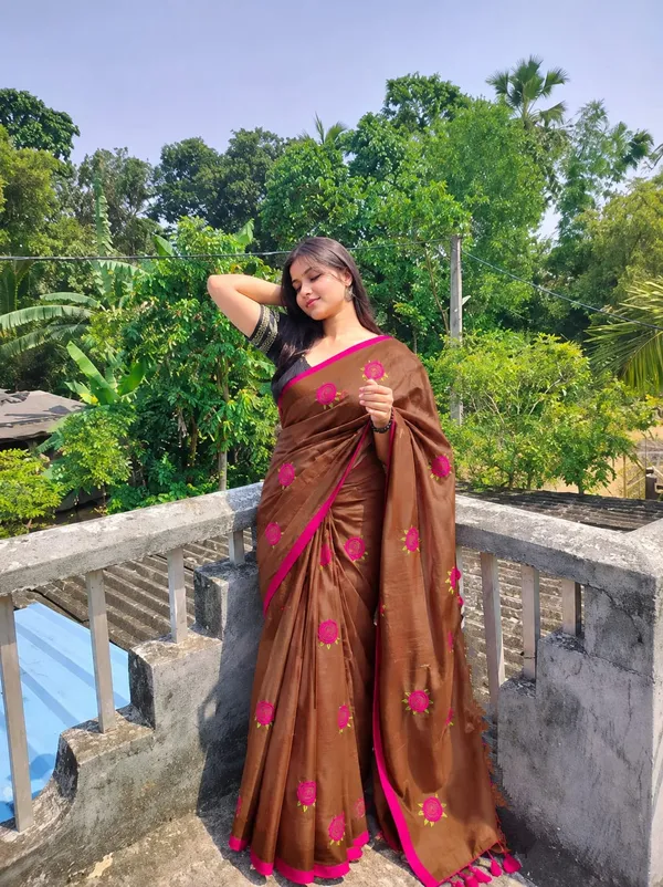Mull_Cotton_Embroidery_Saree