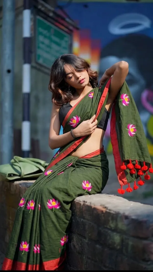 Mull_Cotton_Chain_Sequence_Saree_Without_Blouse_Piece_Quality_Premium_Thin
