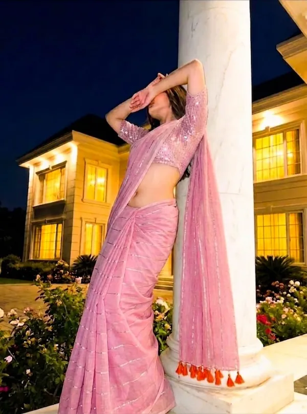 Mull_Cotton_Chain_Sequence_Saree_Without_Blouse_Piece_Quality_Premium_Thin
