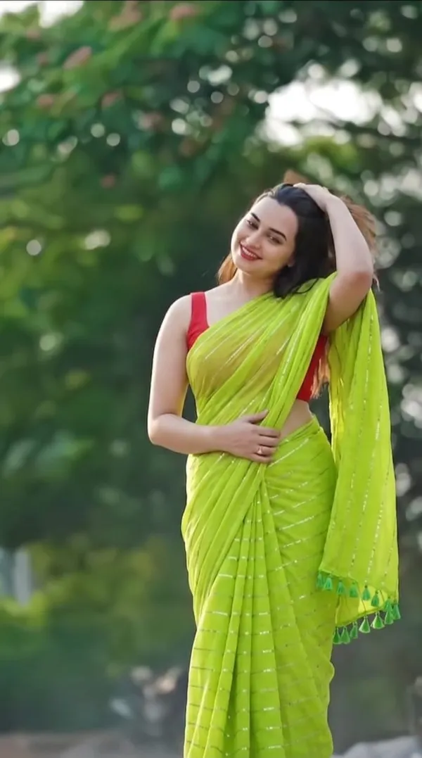 Mull_Cotton_Chain_Sequence_Saree_Without_Blouse_Piece_Quality_Premium_Thin