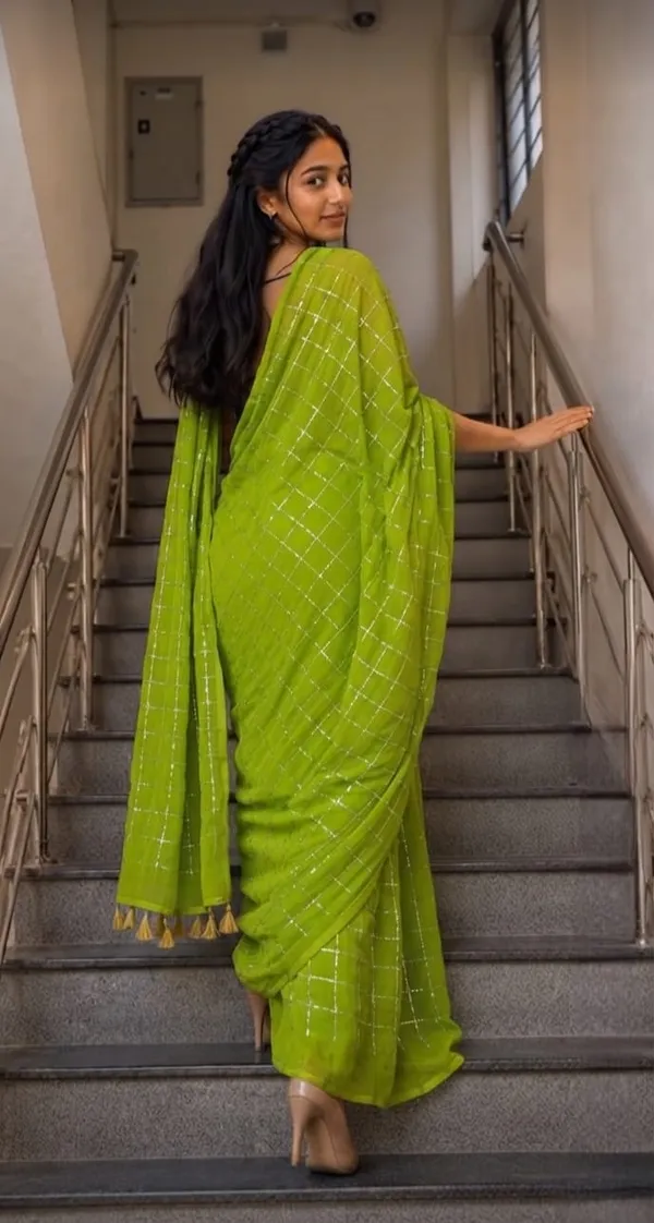 Mull_Cotton_Saree_Without_Blouse_Piece_Quality_Premium_Thin