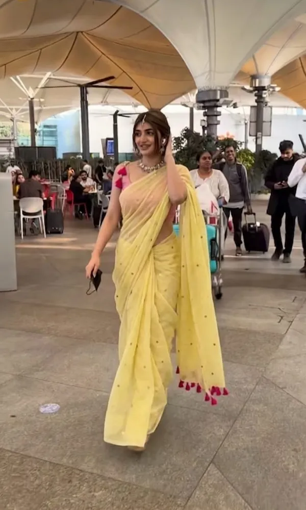 Mull_Cotton_Gini_Work_Saree_Without_Blouse_Piece_Quality_Premium_Thin