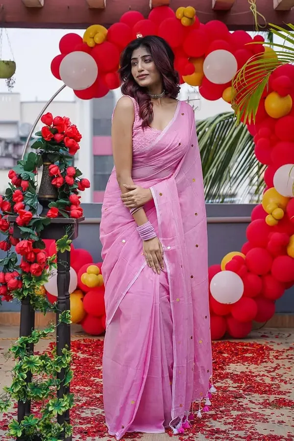 Mull_Cotton_Gini_Work_Saree_Without_Blouse_Piece_Quality_Premium_Thin