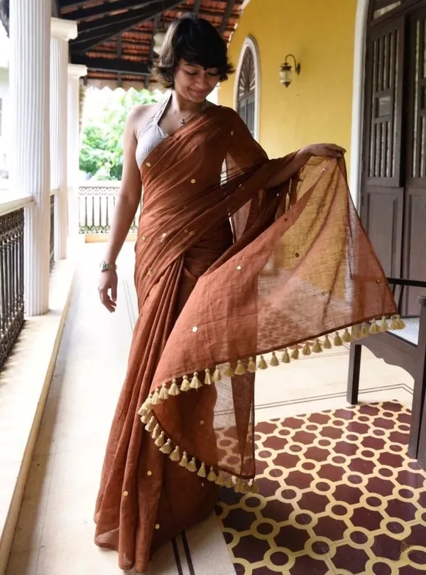 Mull_Cotton_Gini_Work_Saree_Without_Blouse_Piece_Quality_Premium_Thin
