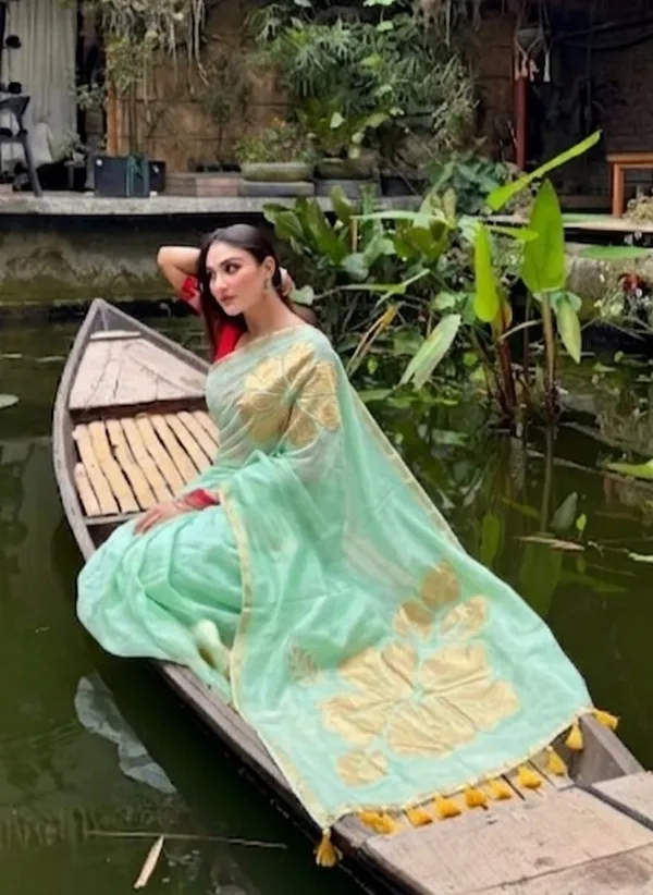 Mull_Cotton_Doll_Embroidery_Saree_Without_Blouse_Piece_Quality_Premium_Thin