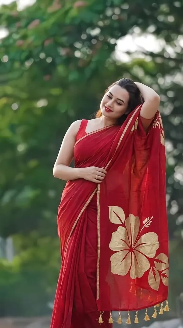 Mull_Cotton_Doll_Embroidery_Saree_Without_Blouse_Piece_Quality_Premium_Thin