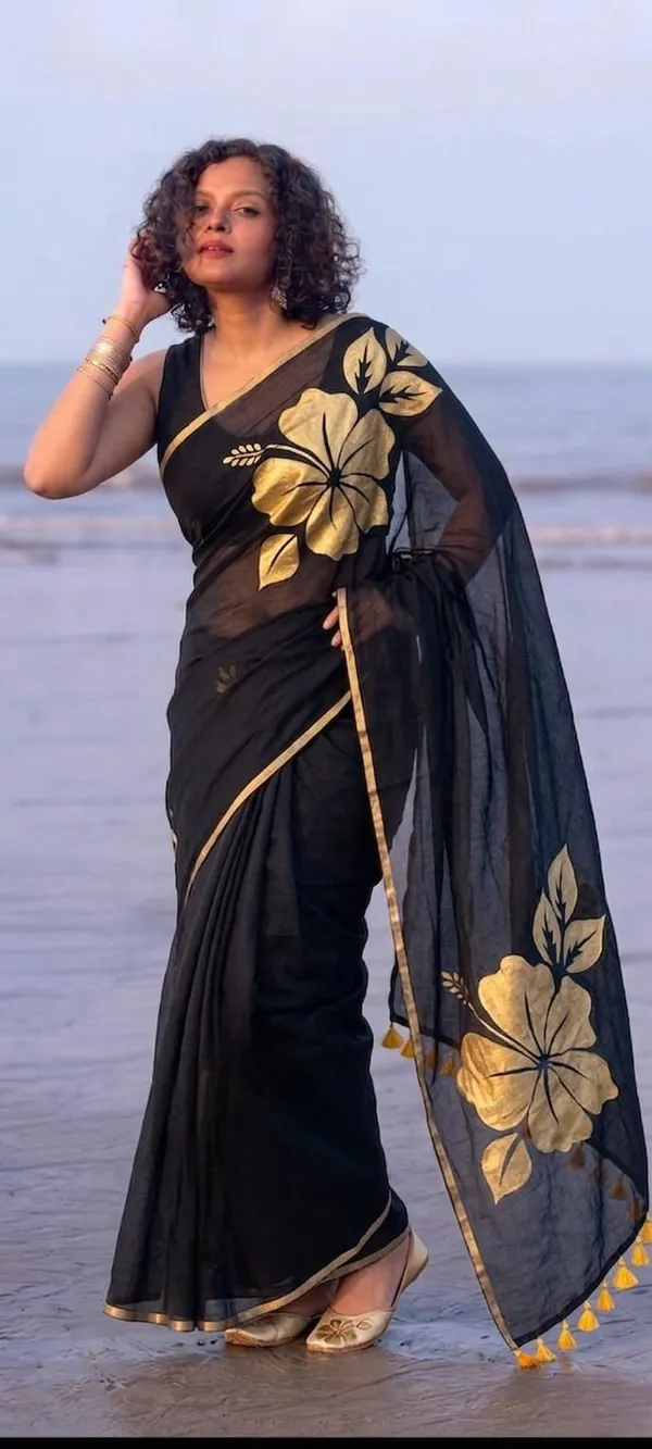 Mull_Cotton_Doll_Embroidery_Saree_Without_Blouse_Piece_Quality_Premium_Thin