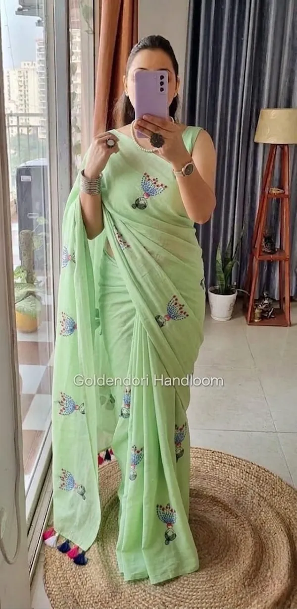 Mull_Cotton_Doll_Embroidery_Saree_Without_Blouse_Piece_Quality_Premium_Thin