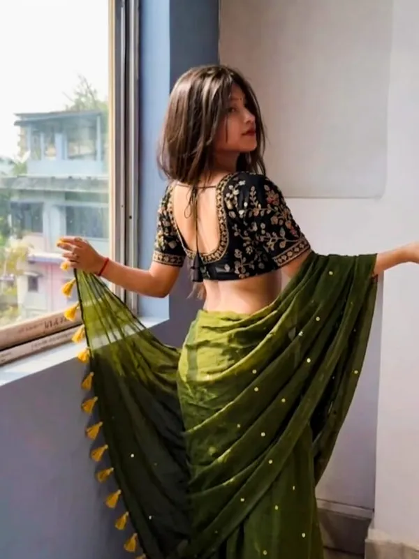 120_Count_Mul_Cotton_Gini_Work_Saree_Without_Blouse_Piece