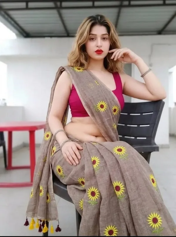 Mull_Cotton_Sunflower_Embroidery_Saree_Without_Blouse_Piece_Quality_Premium_Thin