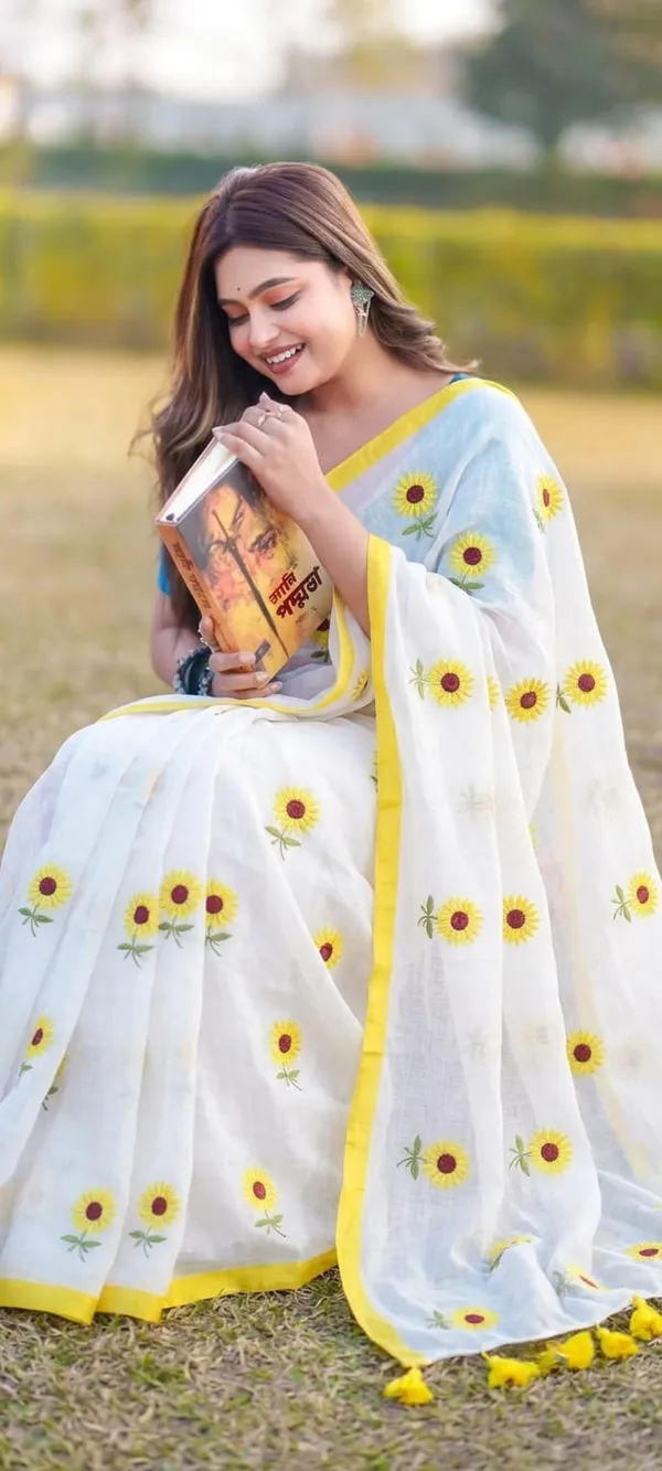 Mull_Cotton_Sunflower_Embroidery_Saree_Without_Blouse_Piece_Quality_Premium_Thin