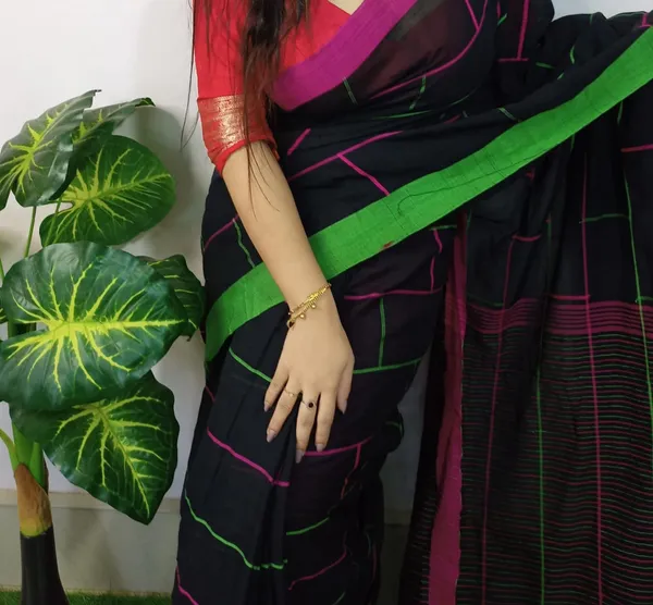 Buti_Work_Saree