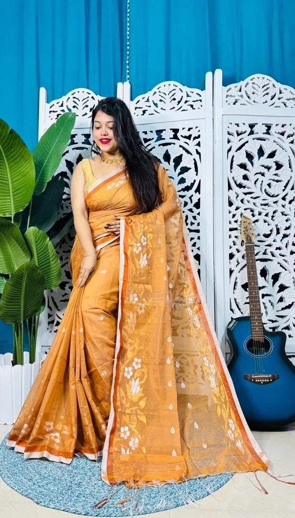 Copper_Zari_Woven_Slub_Saree_With_Blouse_Piece