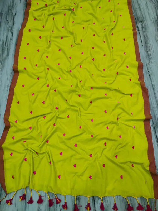 Love_Khadi_Saree_With_Different_Colour_Border_And_Blouse_Piece