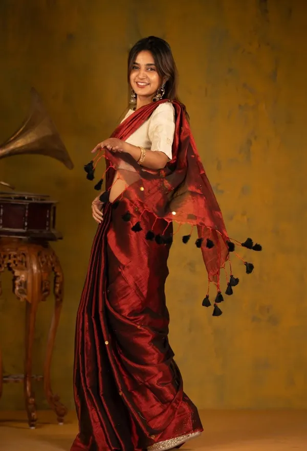 Gini_Tissue_Saree_With_Blouse_Piece