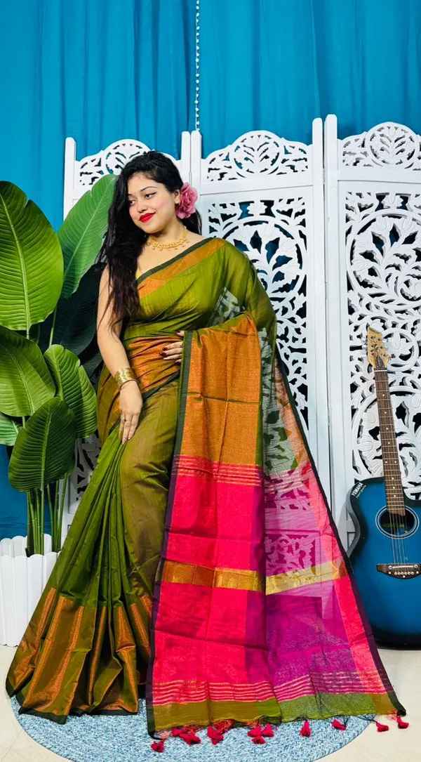 Plain_Cotton_Slab_Saree_With_Blouse_Piece
