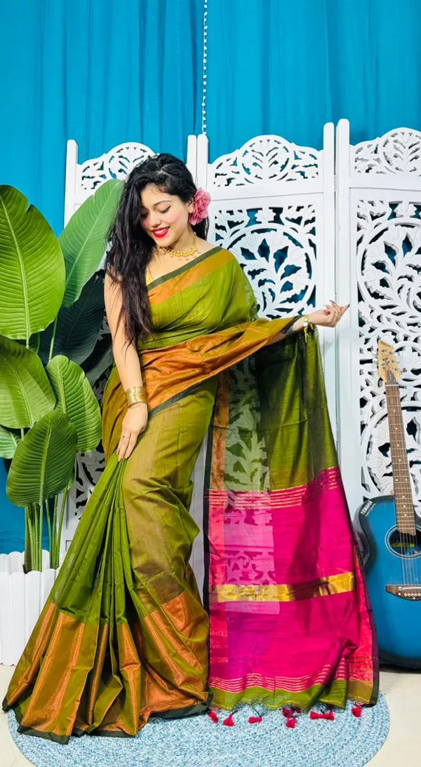 Plain_Cotton_Slab_Saree_With_Blouse_Piece