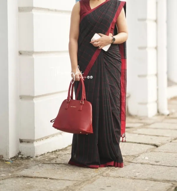 Manjuri_Check_Khadi_Cotton_Saree_With_Blouse_Piece