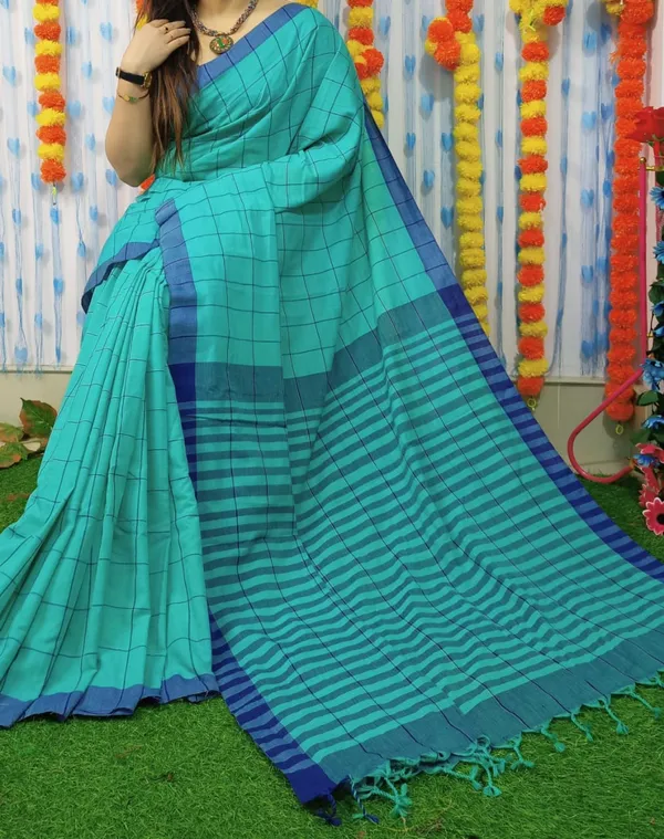 Manjuri_Check_Khadi_Cotton_Saree_With_Blouse_Piece