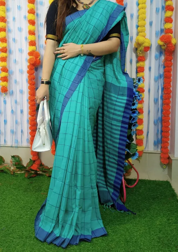 Manjuri_Check_Khadi_Cotton_Saree_With_Blouse_Piece