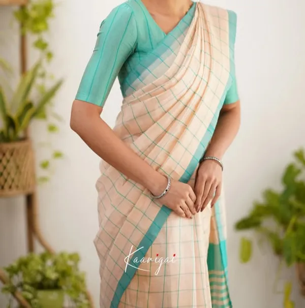 Manjuri_Check_Khadi_Cotton_Saree_With_Blouse_Piece