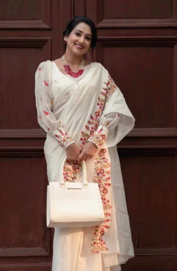 Mul_Cotton_Embroidery_Saree