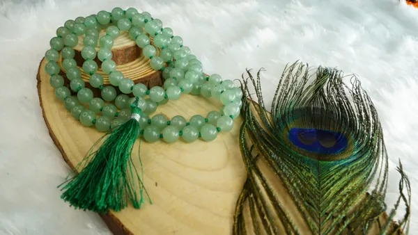 Green_Aventurine_Jap_Mala_–_The_Mala_of_Abundance,_Growth_&_Good_Luck