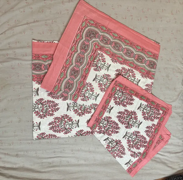 Nandrani_King_Size_Cotton_Block_Print_Bedsheet_Set_-_Design_12