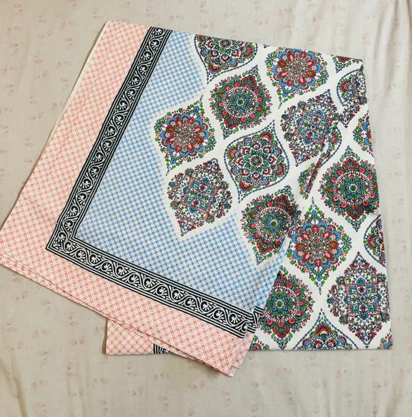 Nandrani_King_Size_Cotton_Block_Print_Bedsheet_Set_-_Design_14