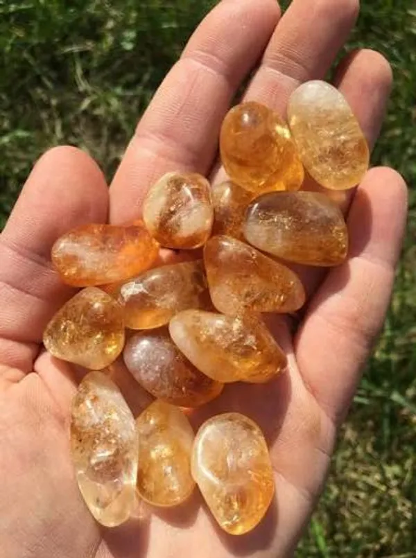 Rose_Quartz_Crystal_Angel