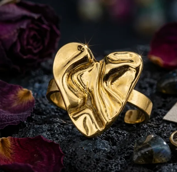 Gold_Tone_Textured_Snake_Ring_for_Women