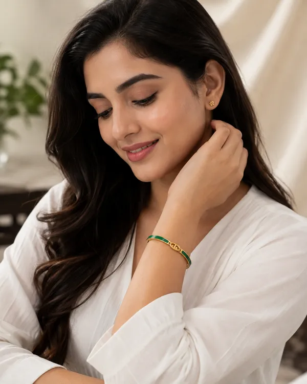 Green_Gold_Tone_Bangle_Bracelet_for_Women